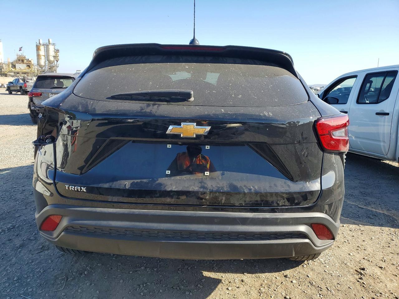 2024 Chevrolet Trax Ls - zdjęcie 6