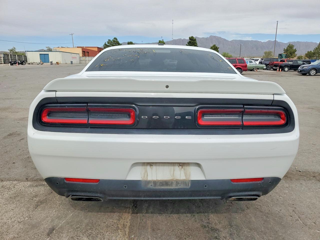 2021 Dodge Challenger R - zdjęcie 6