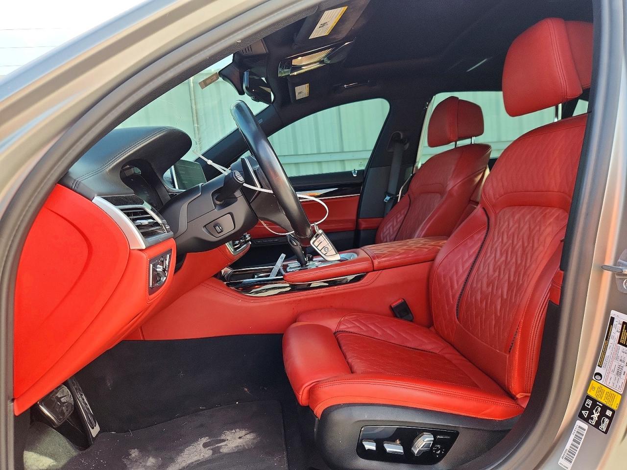 2022 BMW 750 Xi - zdjęcie 7