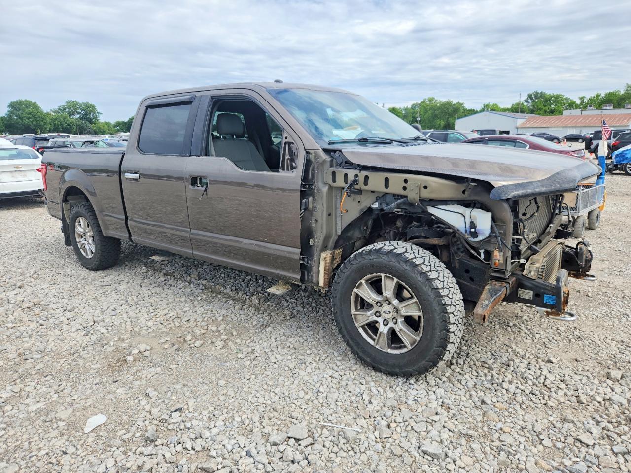 2016 Ford F150 Supercrew - zdjęcie 4