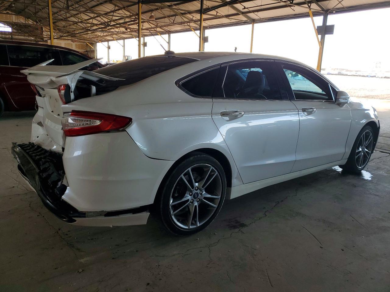 2015 Ford Fusion Titanium - zdjęcie 3