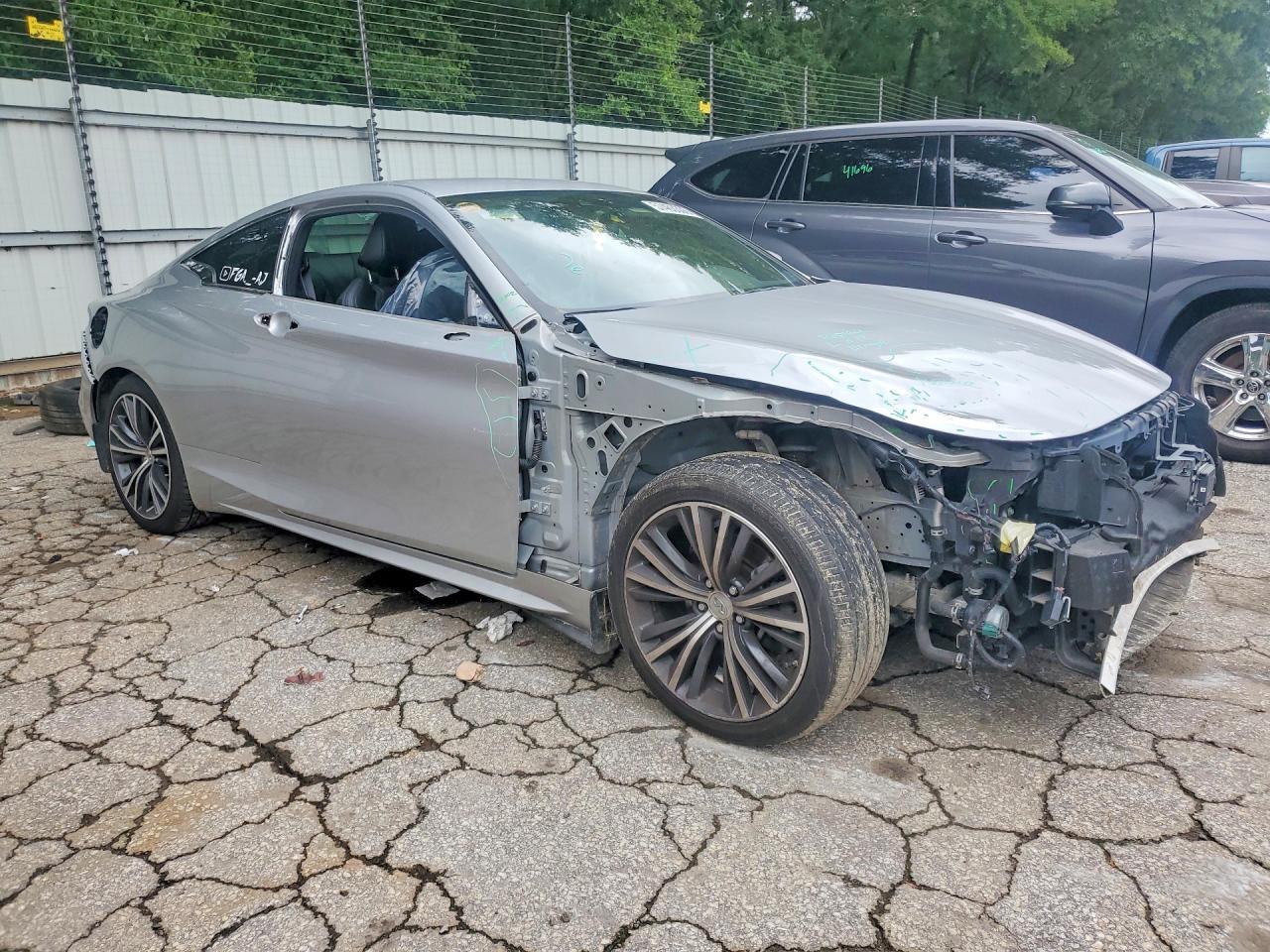2019 Infiniti Q60 3.0T Luxe - zdjęcie 4