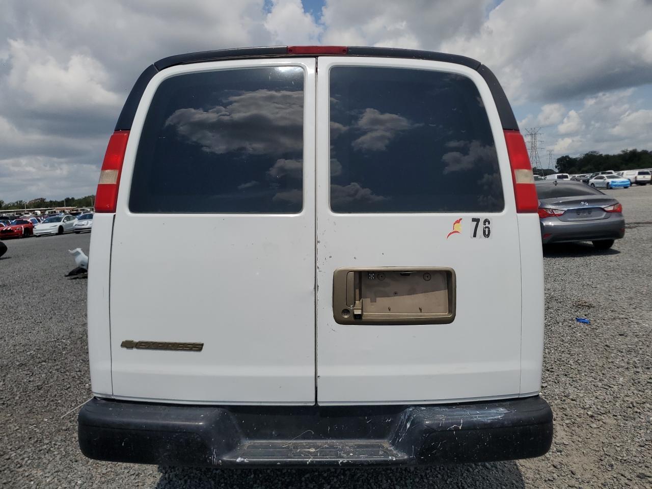 2018 Chevrolet Express G2500 - zdjęcie 6
