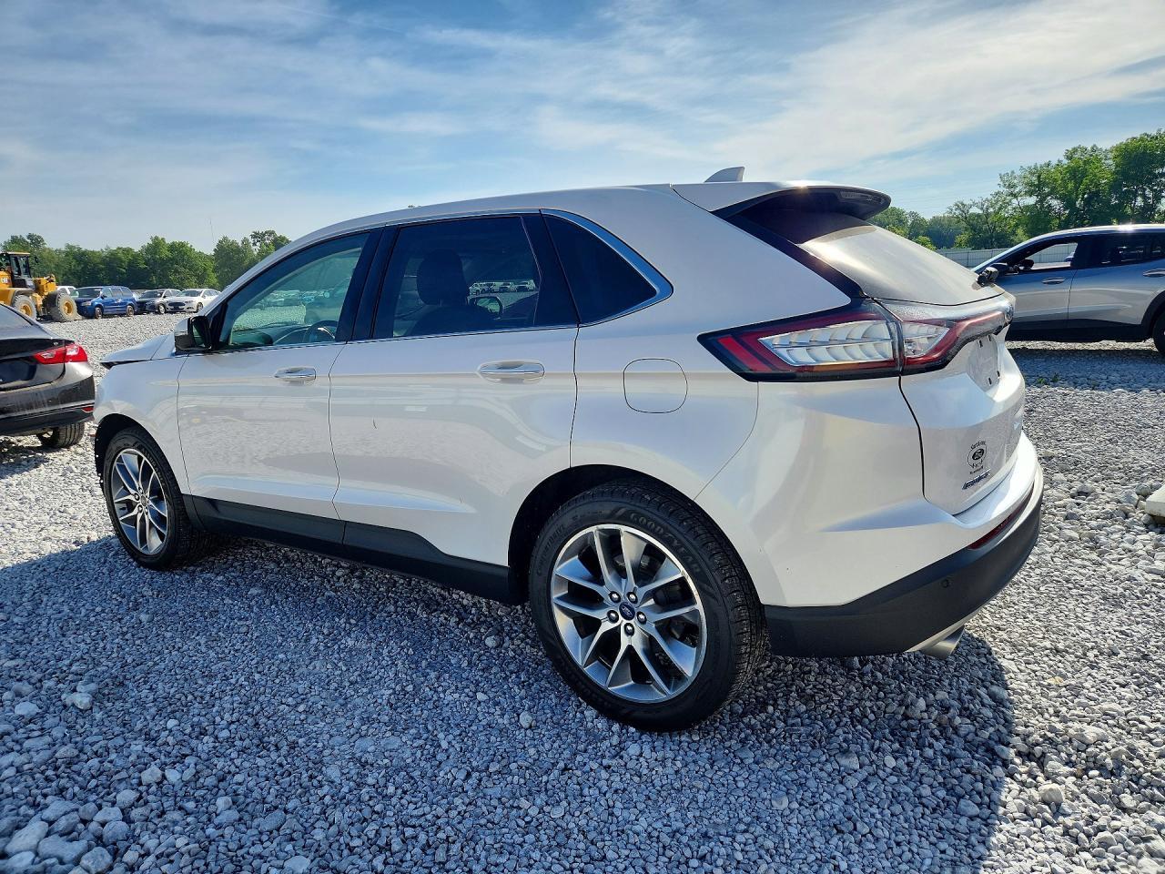 2017 Ford Edge Titanium - zdjęcie 2