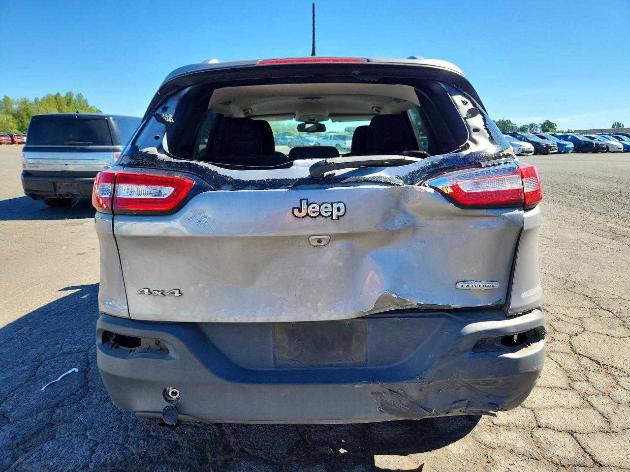 2015 Jeep Cherokee Latitude - zdjęcie 6