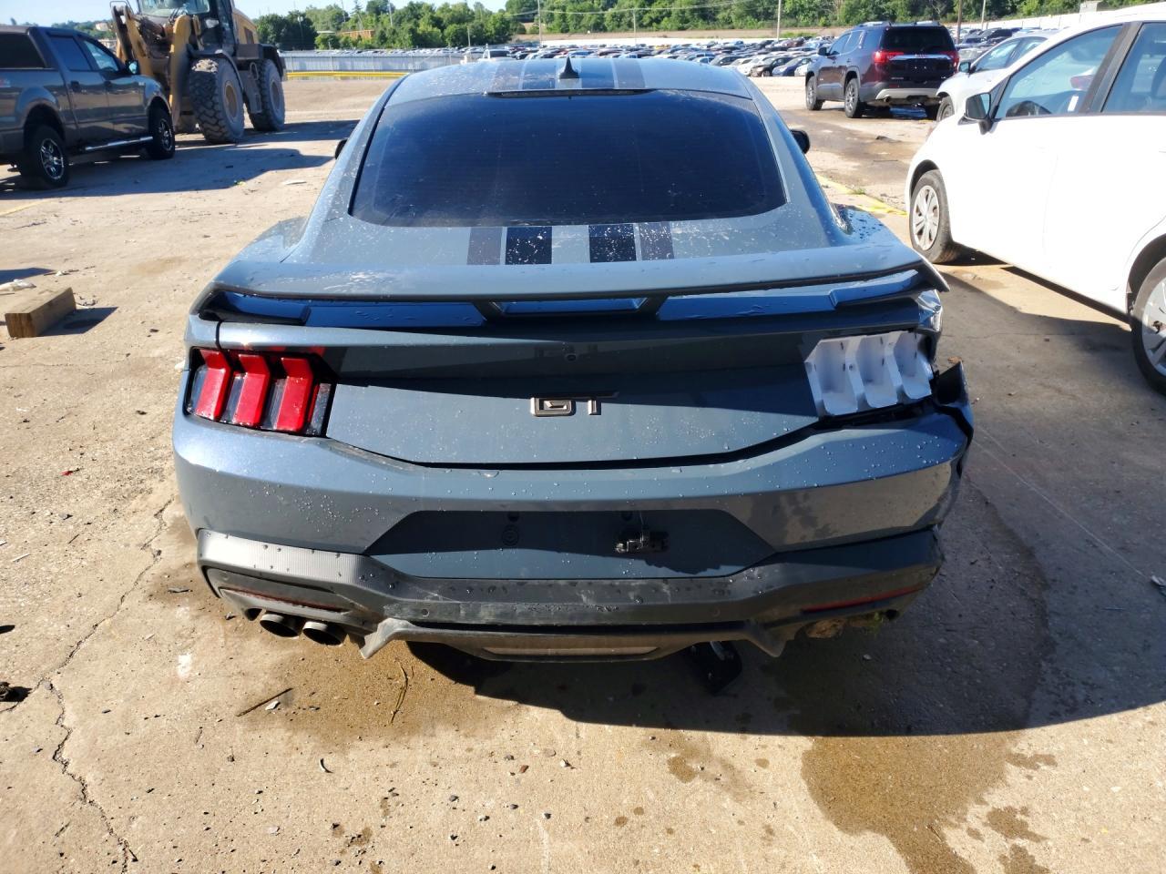 2024 Ford Mustang Gt - zdjęcie 6