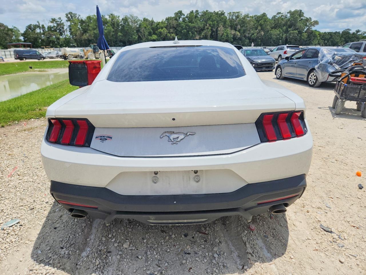 2024 Ford Mustang - zdjęcie 6