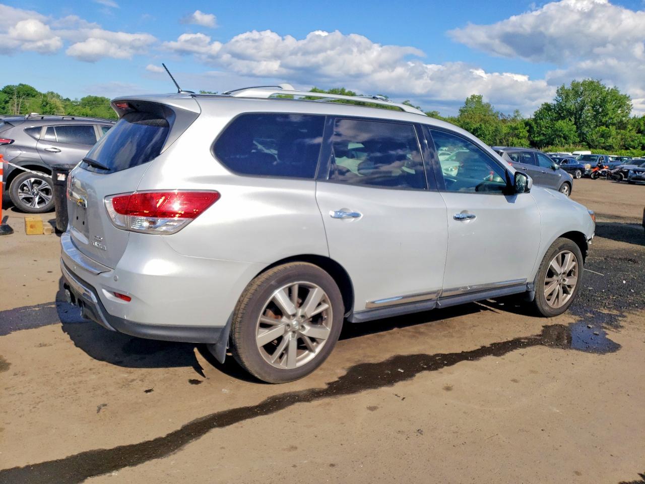 2015 Nissan Pathfinder S - zdjęcie 3