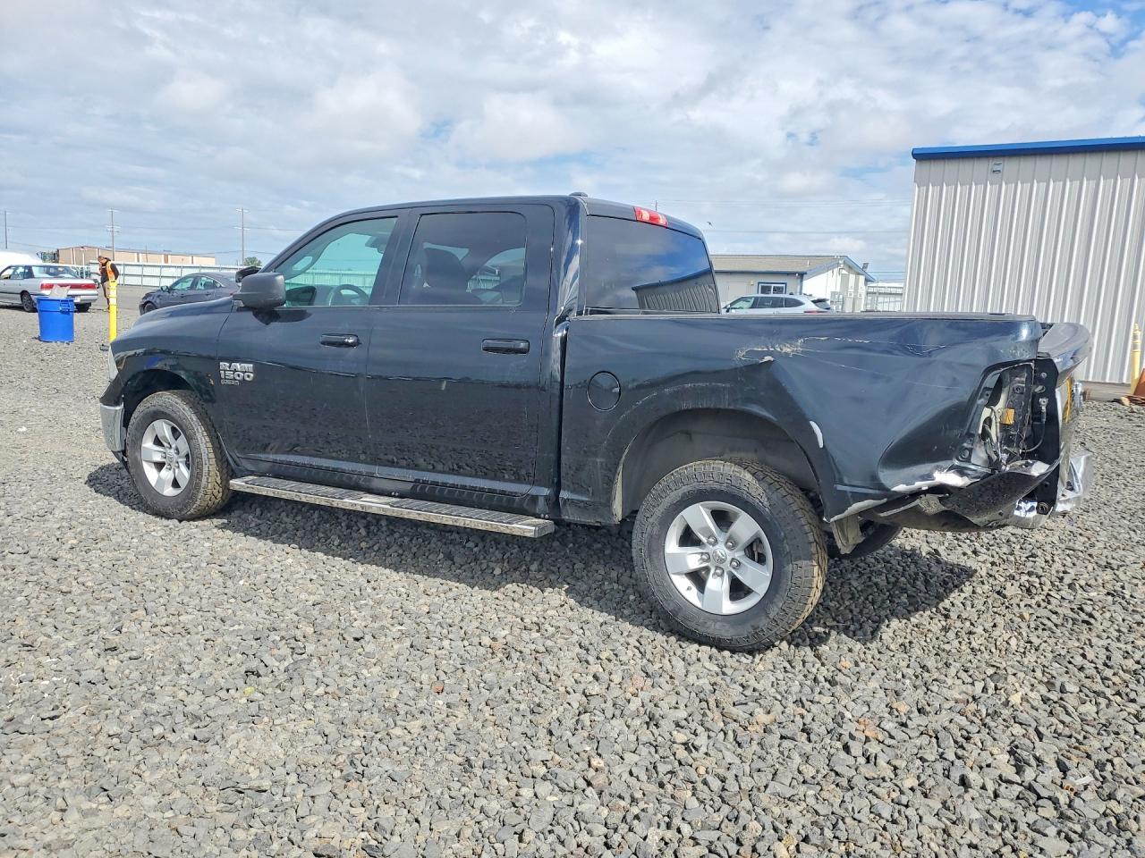 2021 Ram 1500 Classic Slt - zdjęcie 2
