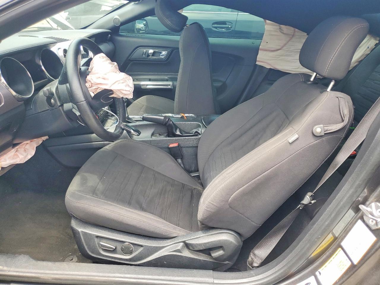 2016 Ford Mustang Gt - zdjęcie 7