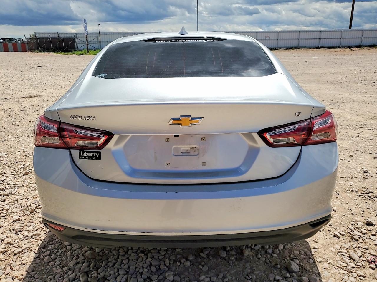 2022 Chevrolet Malibu Lt - zdjęcie 6
