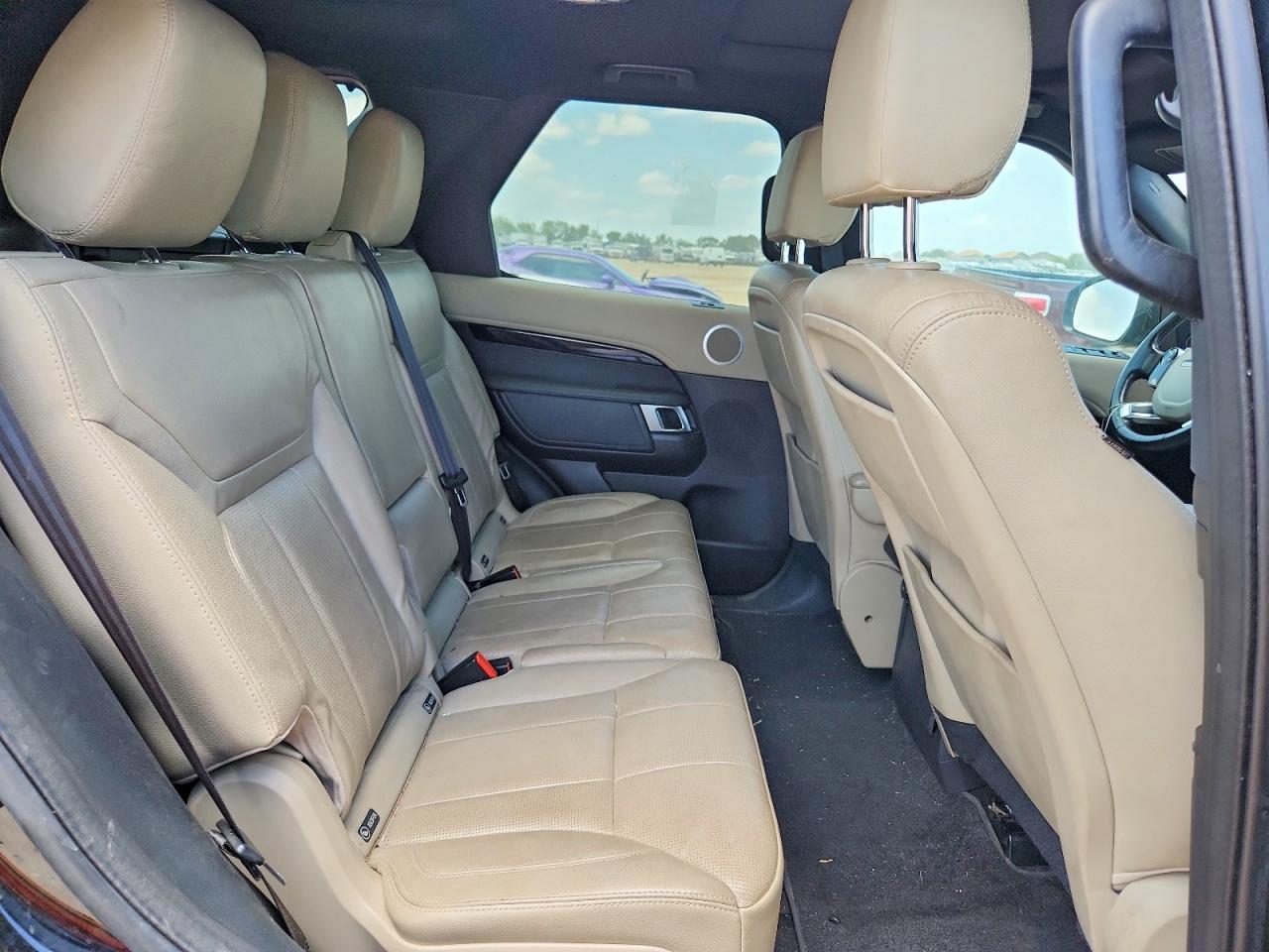 2019 Land Rover Discovery Se - zdjęcie 11