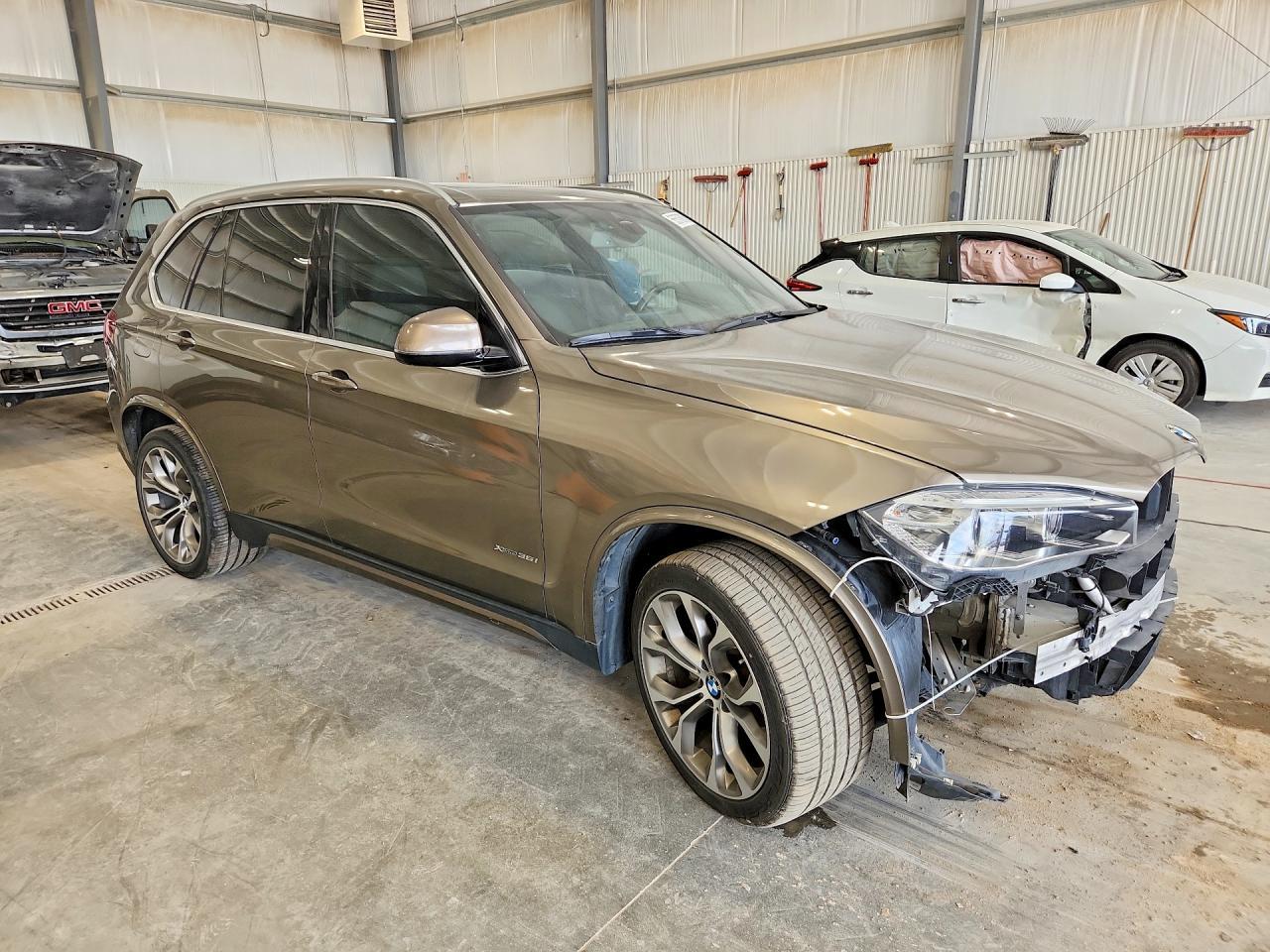 2017 BMW X5 xDrive35I - zdjęcie 4