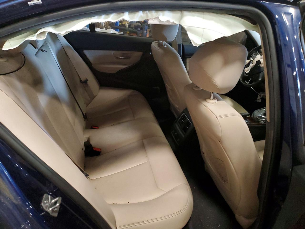 2016 BMW 320 Xi - zdjęcie 10