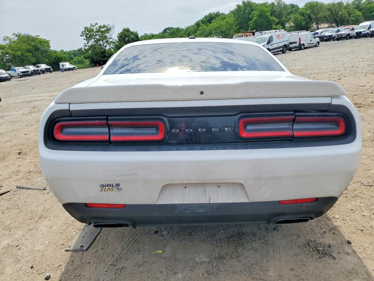2021 Dodge Challenger R/T - zdjęcie 6