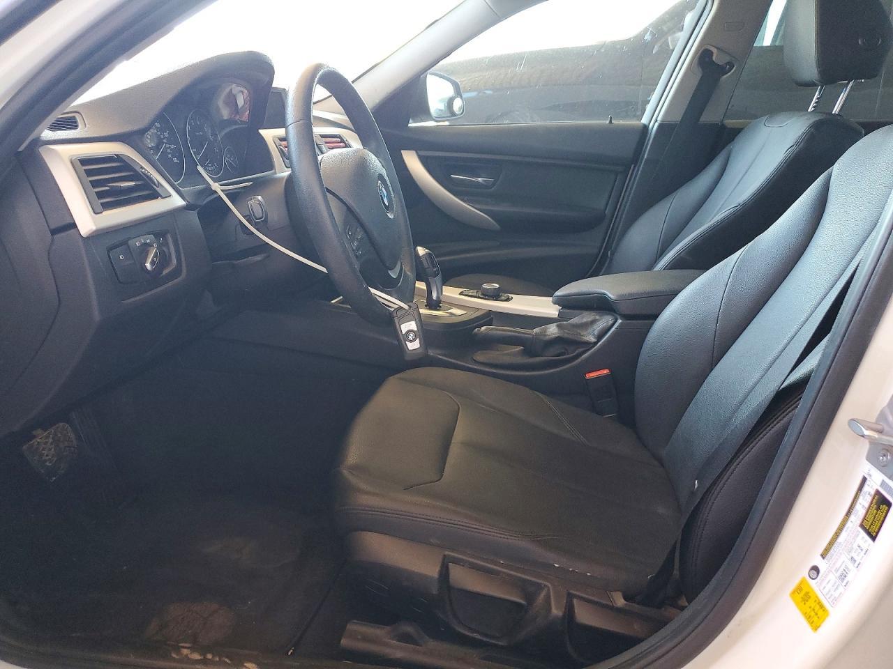 2014 BMW 320 I - zdjęcie 7