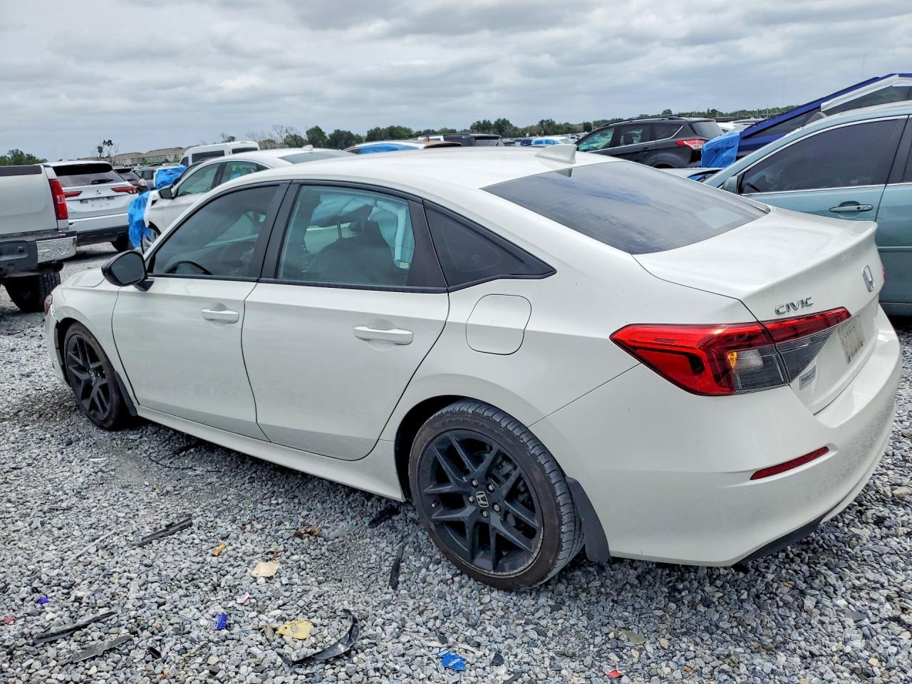 2024 Honda Civic Sport - zdjęcie 2