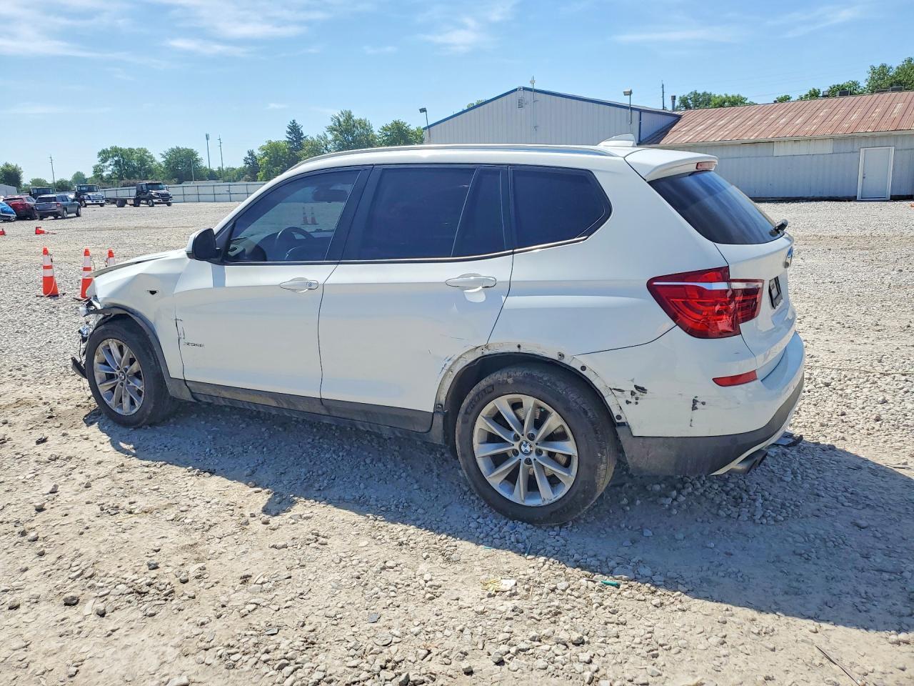 2016 BMW X3 xDrive28I - zdjęcie 2