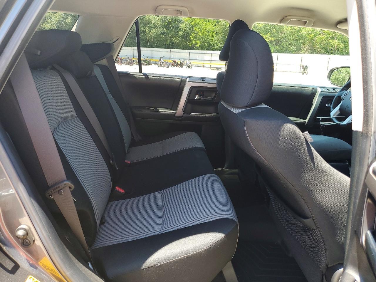 2015 Toyota 4Runner Sr5 - zdjęcie 11