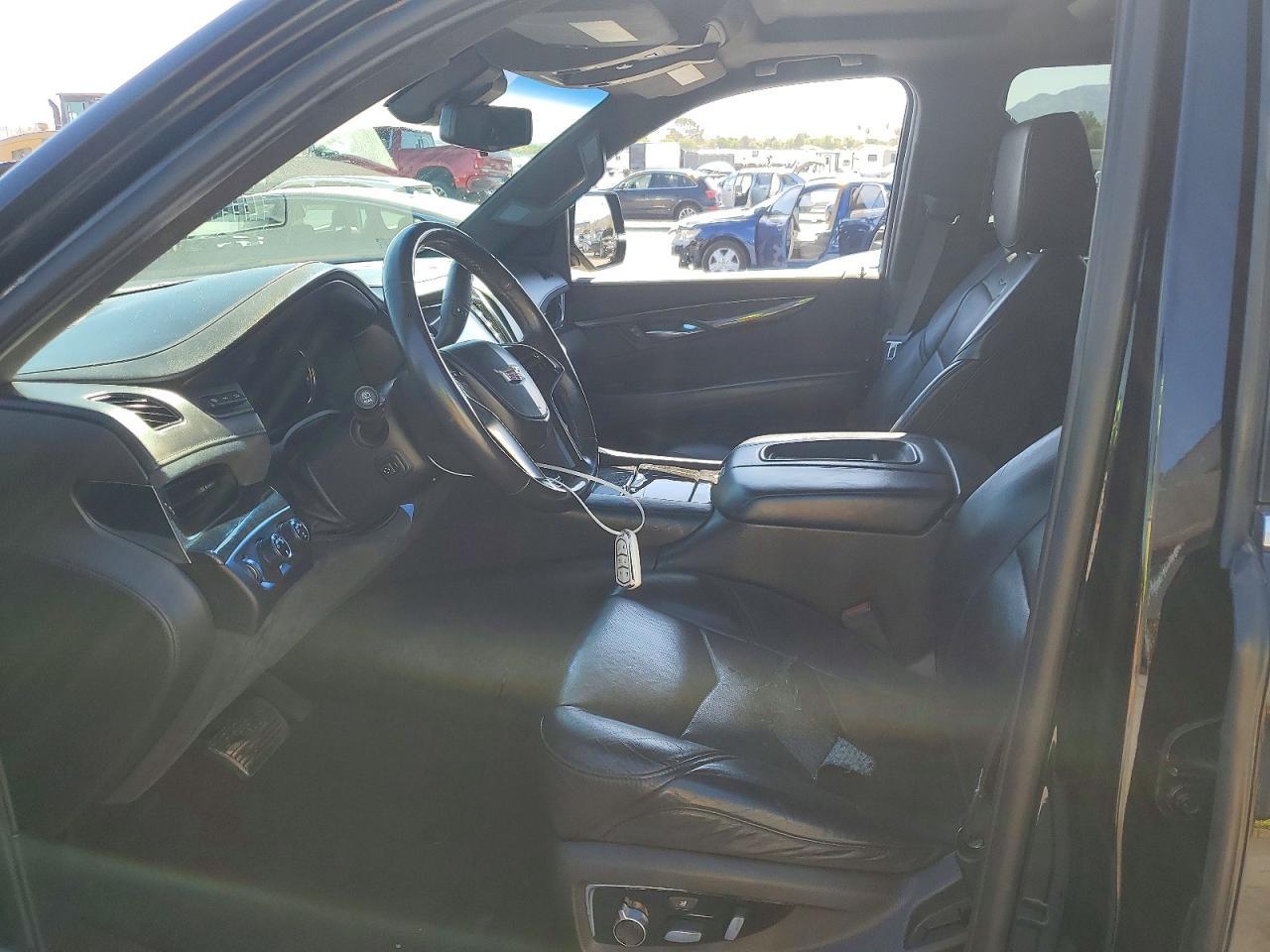 2017 Cadillac Escalade Platinum - zdjęcie 7
