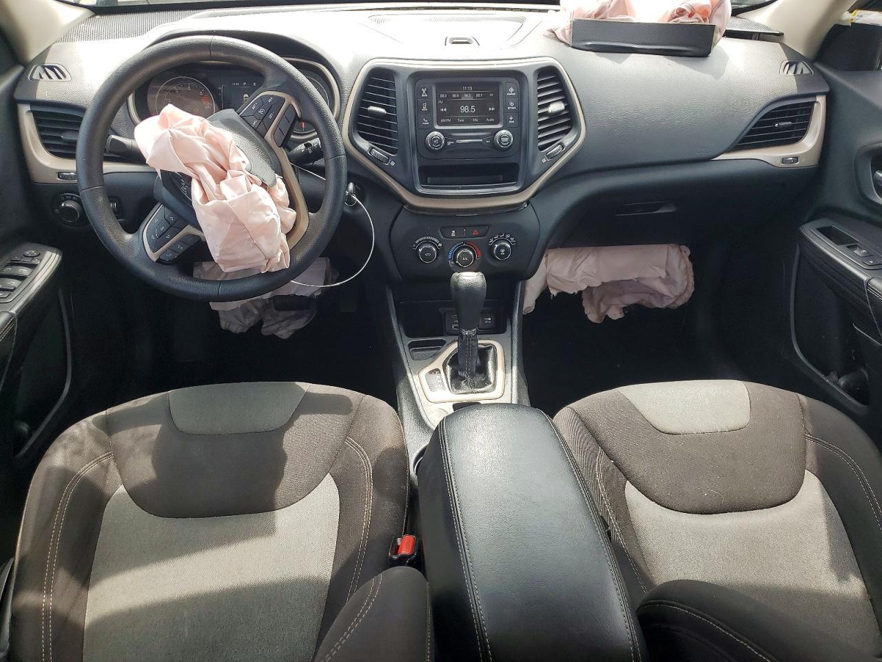 2016 Jeep Cherokee Sport - zdjęcie 15