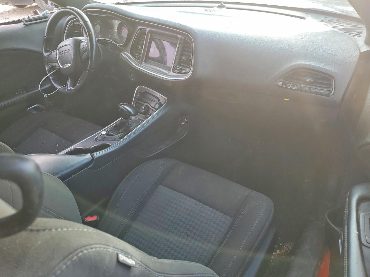 2021 Dodge Challenger Sxt - zdjęcie 8