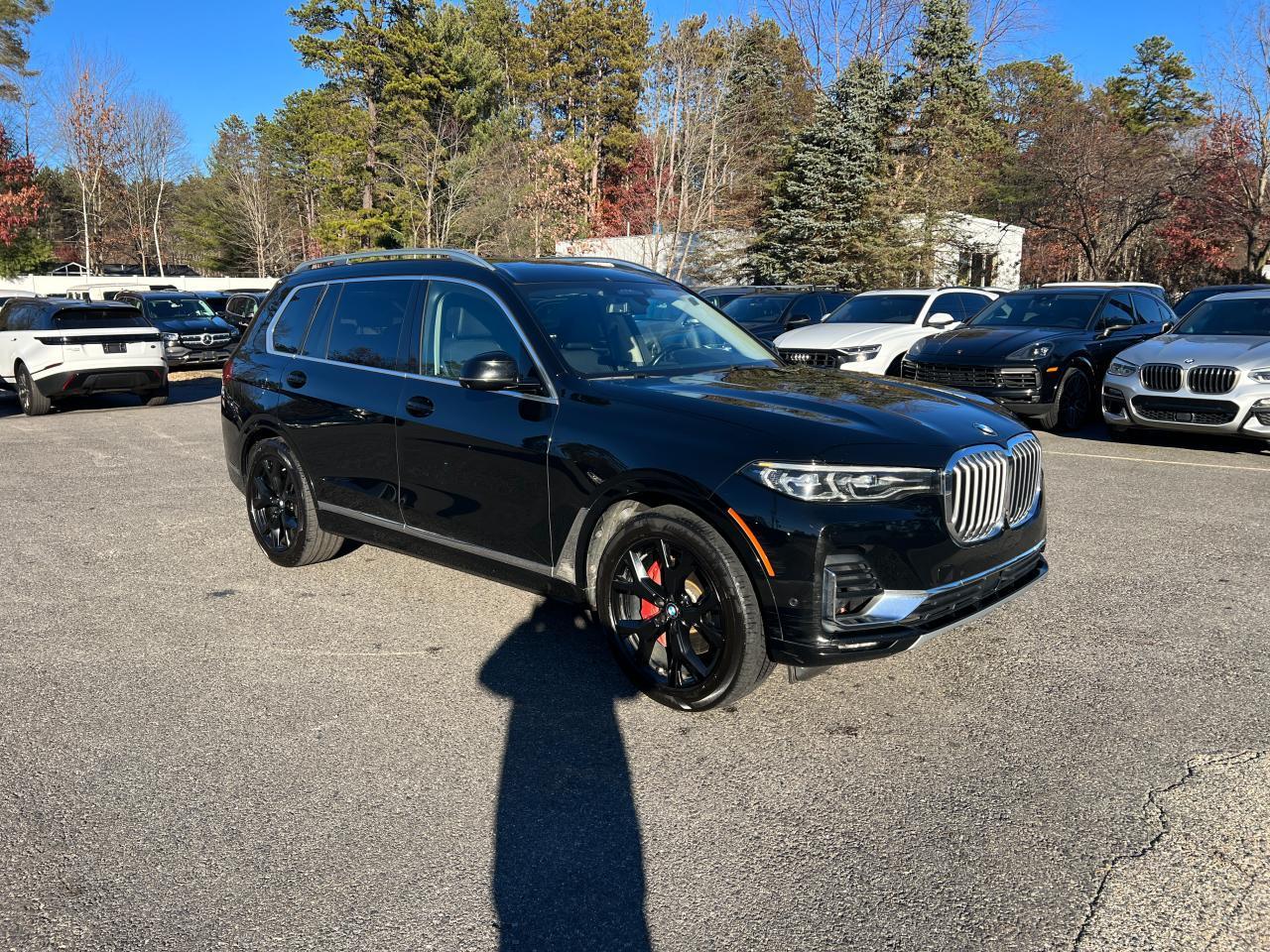 2020 BMW X7 xDrive40I - zdjęcie główne