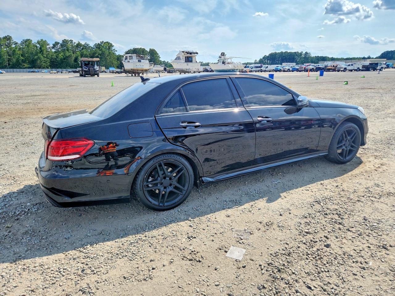 2015 Mercedes-Benz E 400 - zdjęcie 3