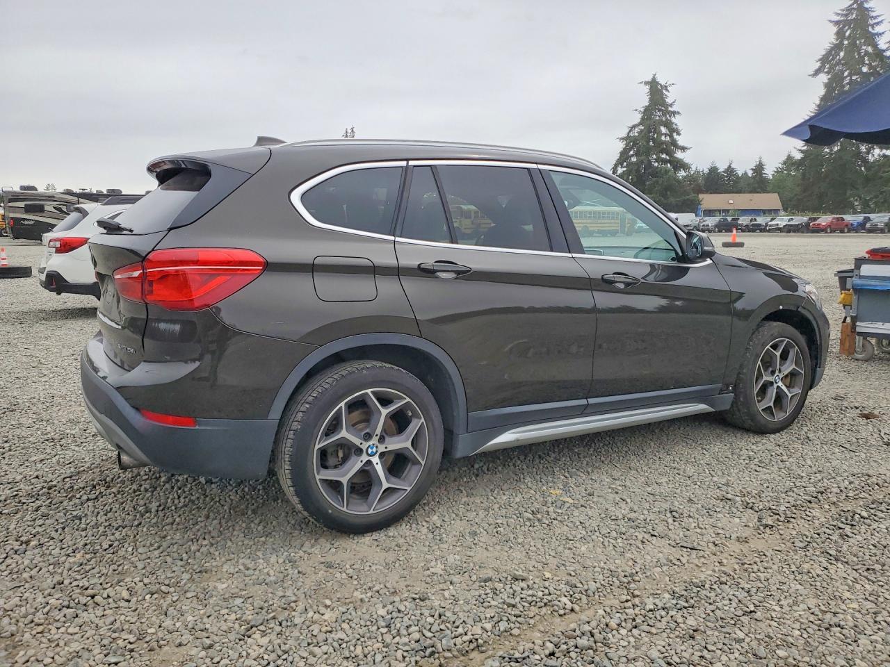 2018 BMW X1 Sdrive28I - zdjęcie 3
