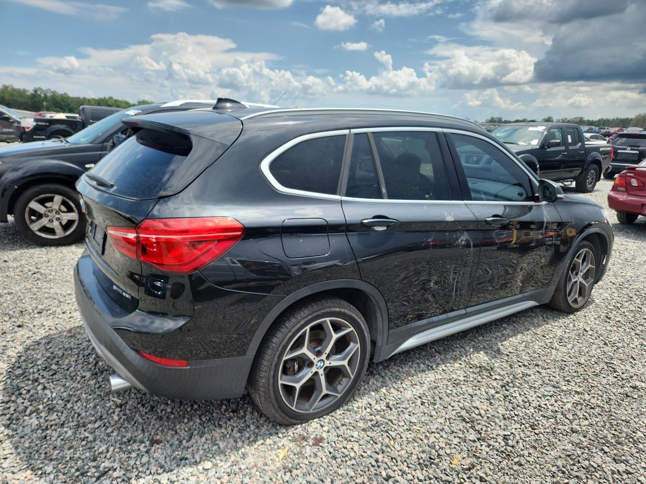 2018 BMW X1 Sdrive28I - zdjęcie 3