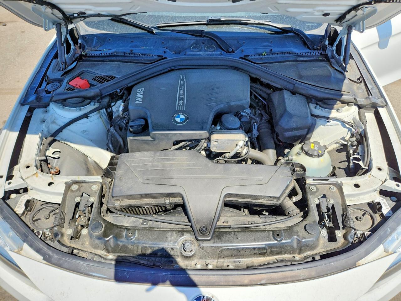 2016 BMW Seria 3 320i - zdjęcie 11