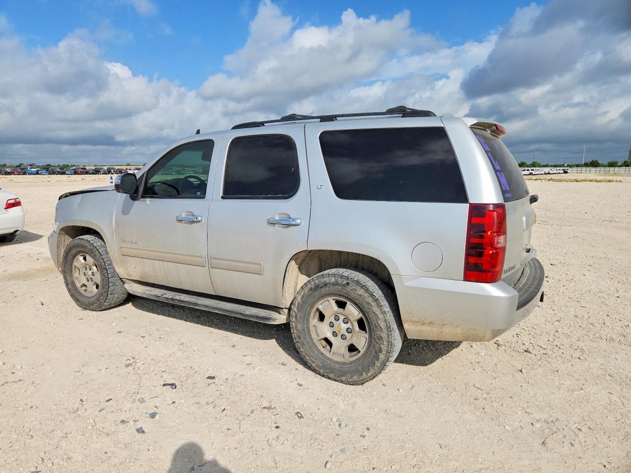 2014 Chevrolet Tahoe C1500 Lt - zdjęcie 2