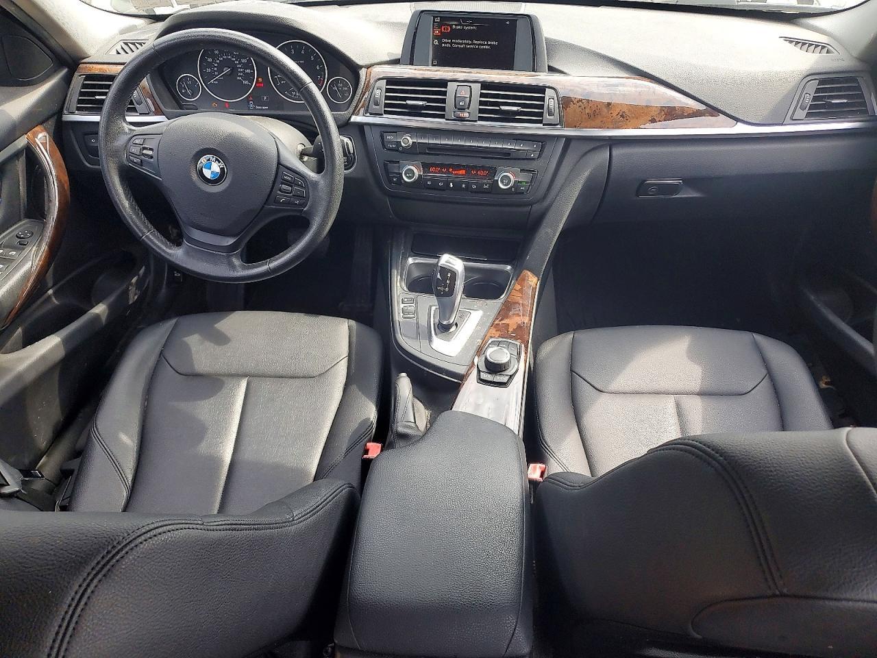 2015 BMW 320 I - zdjęcie 8