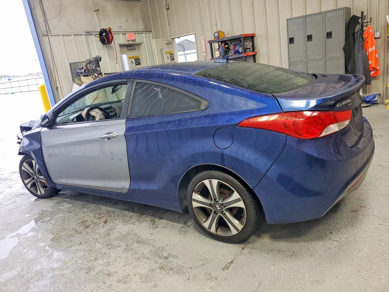2013 Hyundai Elantra Coupe Se - zdjęcie 2