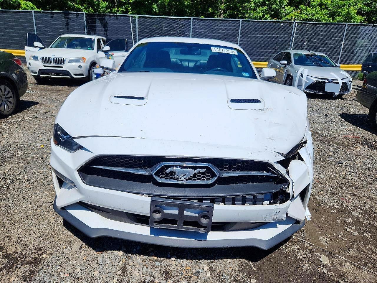 2019 Ford Mustang - zdjęcie 5