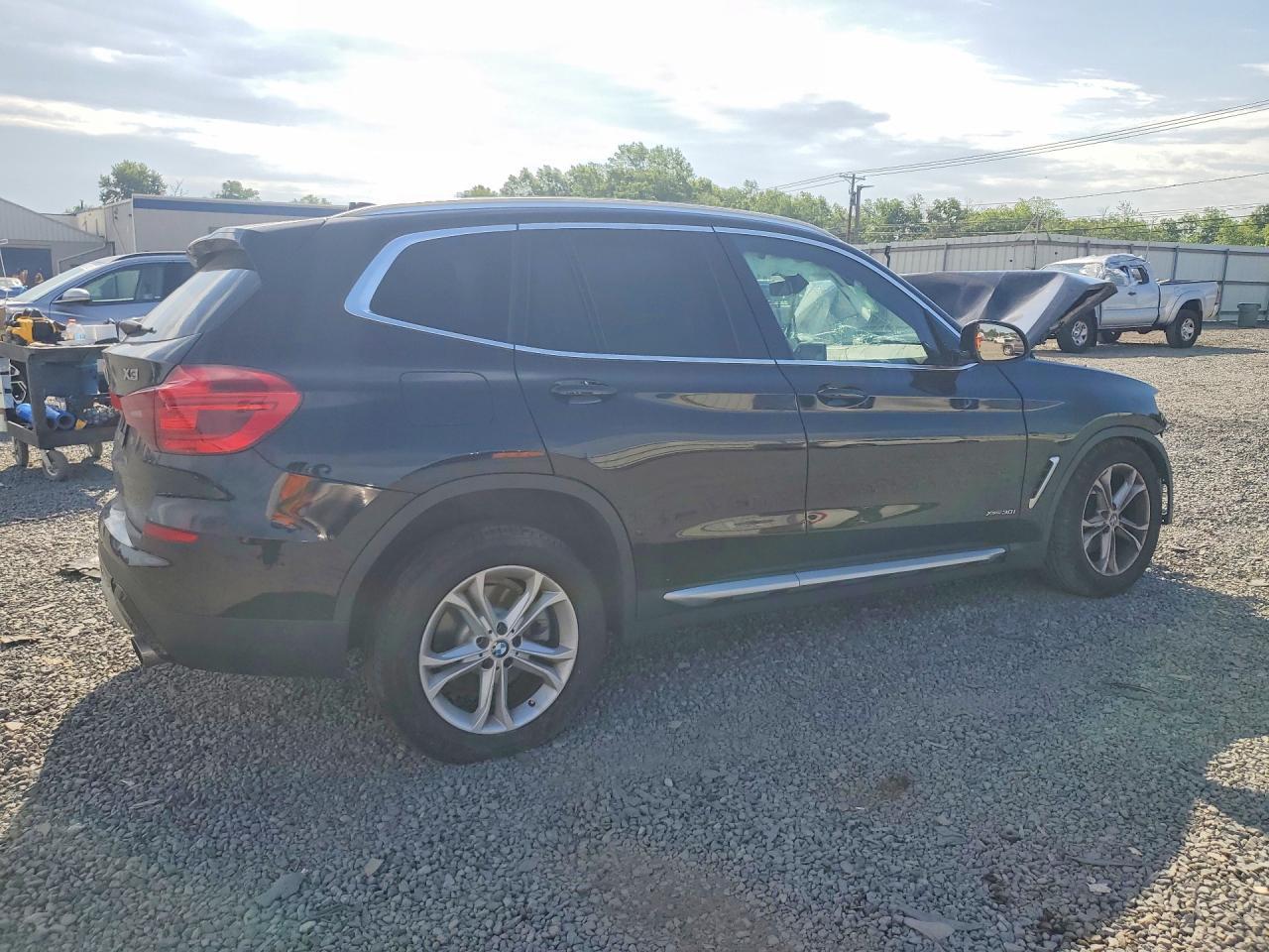 2018 BMW X3 xDrive30I - zdjęcie 3