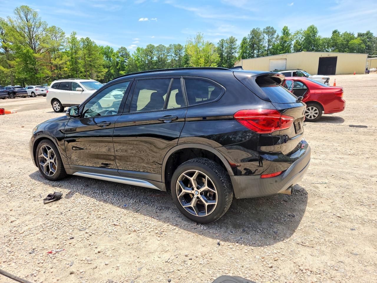 2017 BMW X1 Sdrive28I - zdjęcie 2
