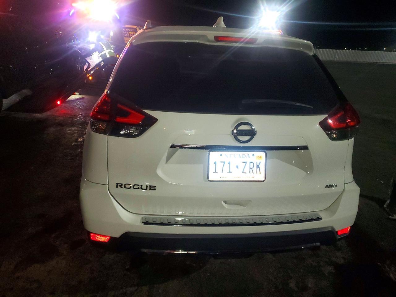 2017 Nissan Rogue S - zdjęcie 6