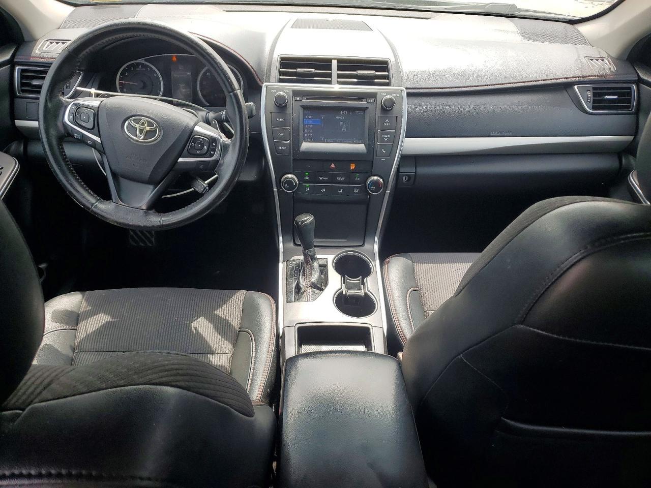 2017 Toyota Camry Se - zdjęcie 8