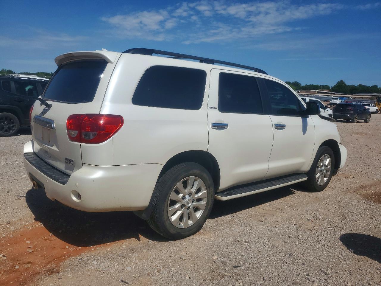 2013 Toyota Sequoia Platinum - zdjęcie 3