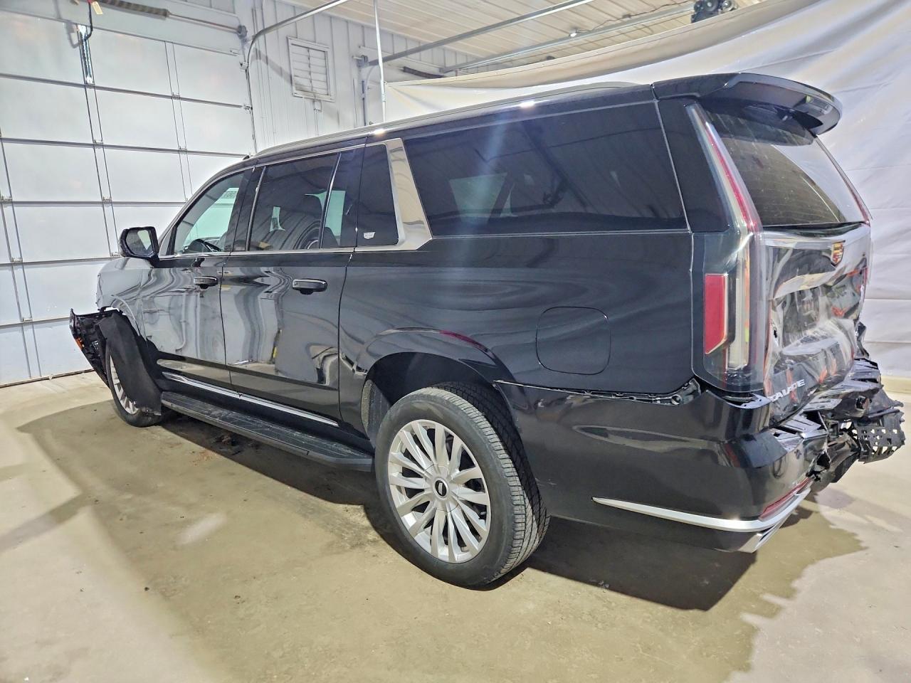2023 Cadillac Escalade Esv Luxury - zdjęcie 2