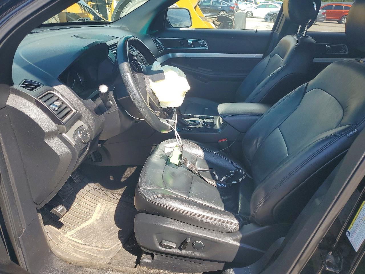 2017 Ford Explorer Xlt - zdjęcie 7
