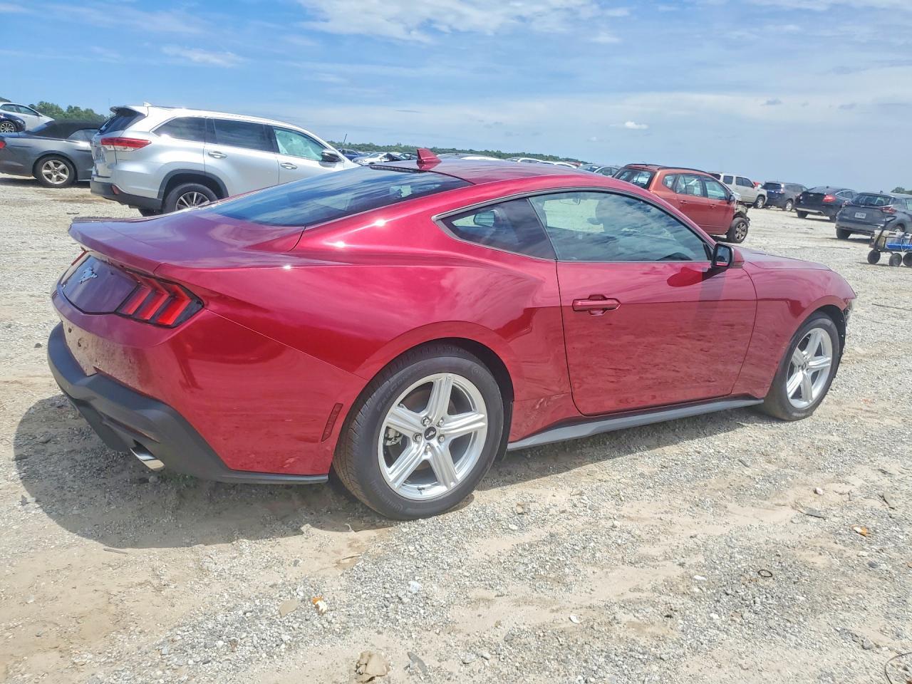 2026 Ford Mustang - zdjęcie 3