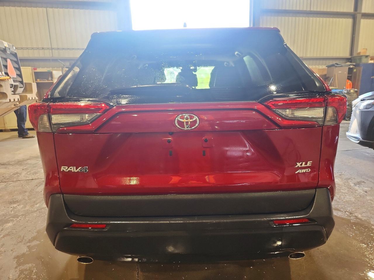2023 Toyota Rav4 Xle - zdjęcie 6