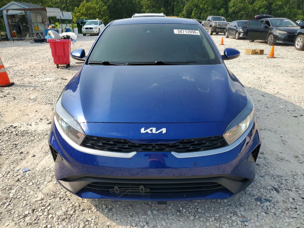 2023 Kia Forte Lxs - zdjęcie 5