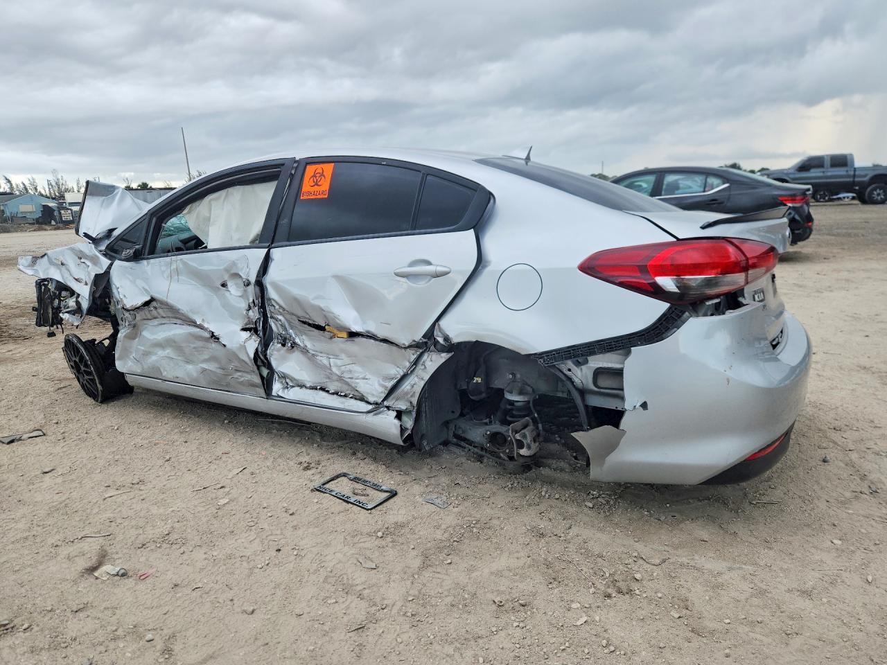2017 Kia Forte Lx - zdjęcie 2