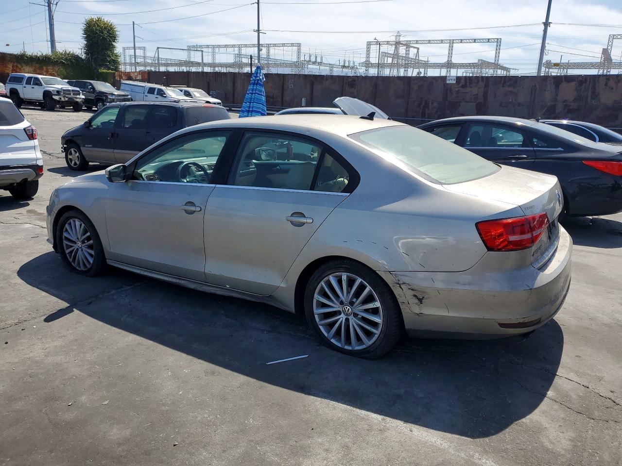 2015 Volkswagen Jetta Se - zdjęcie 2