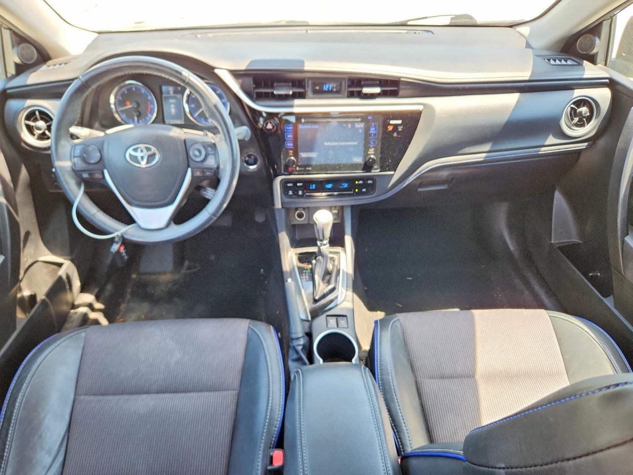 2017 Toyota Corolla Se - zdjęcie 8