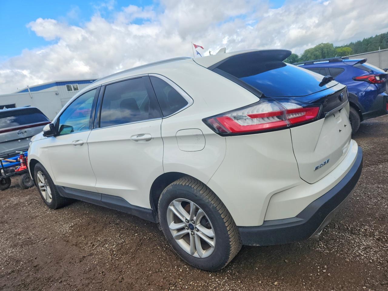 2020 Ford Edge Sel - zdjęcie 2