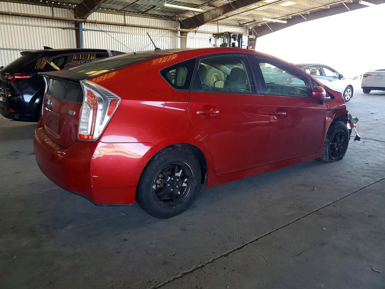 2013 Toyota Prius Two - zdjęcie 3